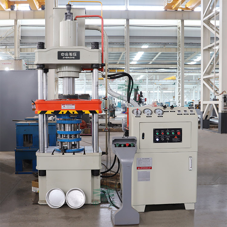 100噸四柱液壓機車間實拍.jpg 100噸四柱液壓機車間實拍.jpg