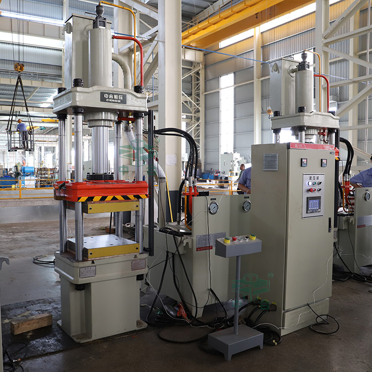 63噸伺服液壓機.jpg 63噸伺服液壓機.jpg