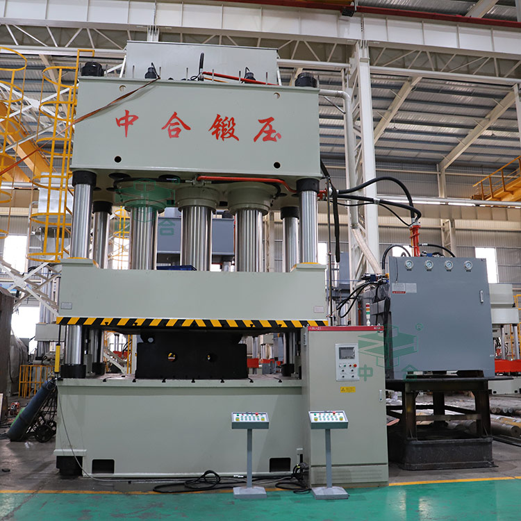 1500噸三梁四柱液壓機 1500噸三梁四柱液壓機