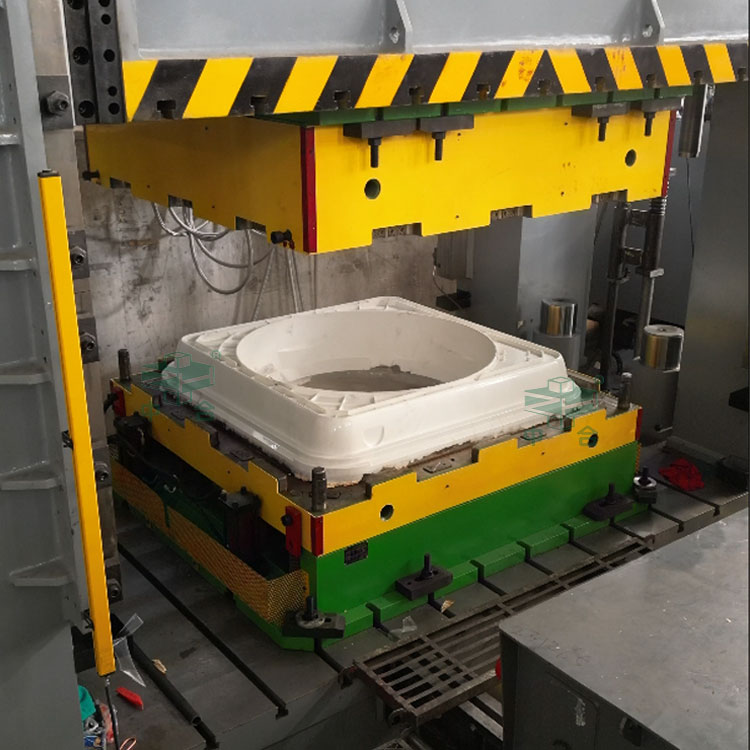 玻璃鋼風機外殼模壓成型.jpg 玻璃鋼風機外殼模壓成型.jpg