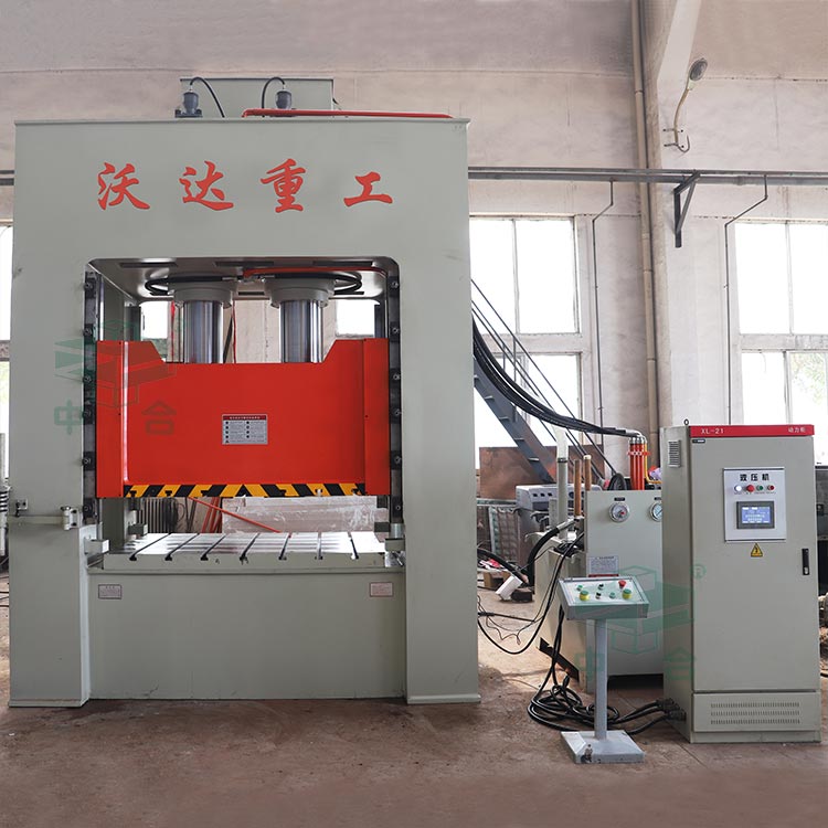 400噸框架式液壓機.jpg 400噸框架式液壓機.jpg