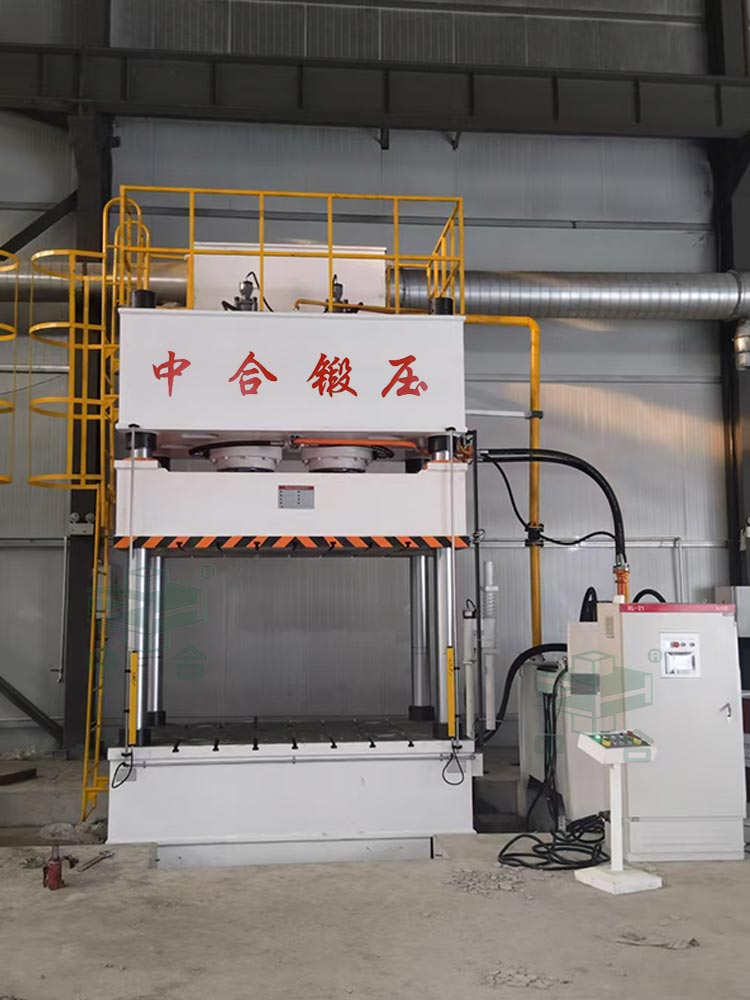 630噸四柱液壓機.jpg 630噸四柱液壓機.jpg