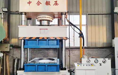 400噸三梁四柱液壓機（沖壓不銹鋼水箱板）