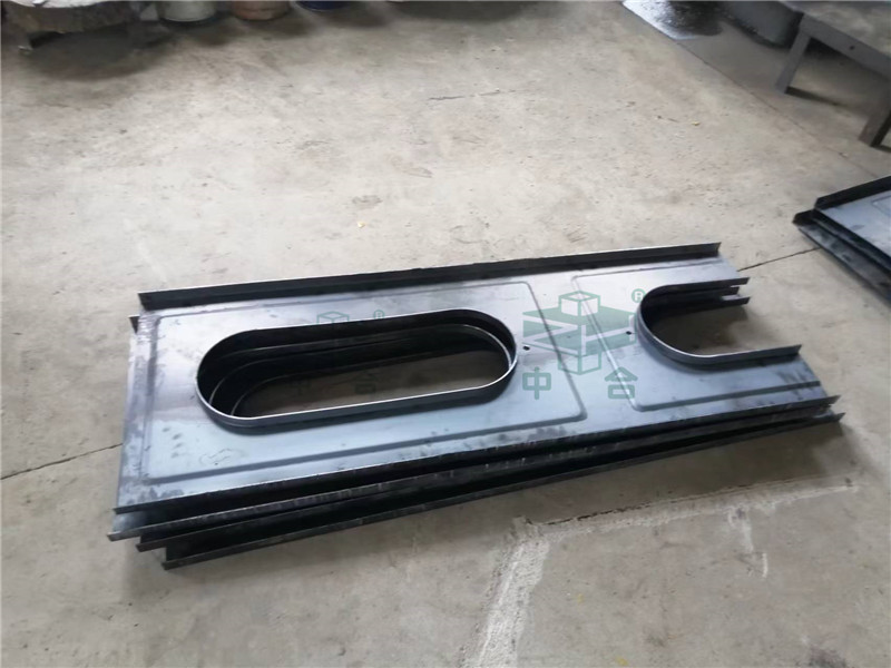 農(nóng)機(jī)配件生產(chǎn)設(shè)備-630噸四柱液壓機(jī)(圖2) 農(nóng)機(jī)配件生產(chǎn)設(shè)備-630噸四柱液壓機(jī)(圖2)