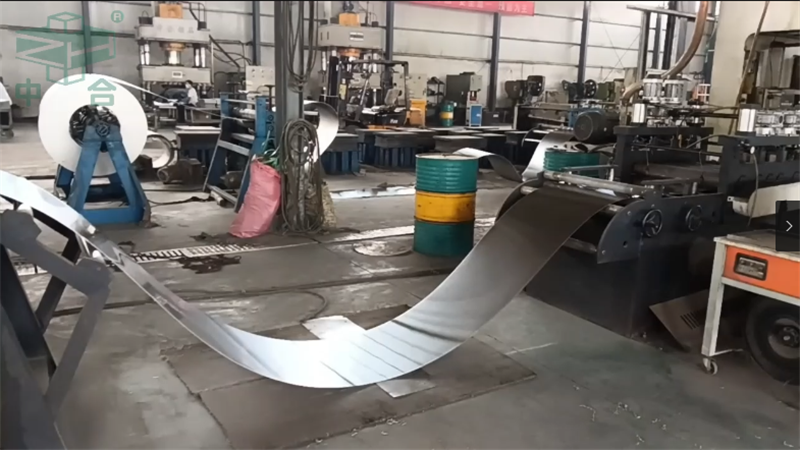 630噸地溝蓋板成型液壓機-不銹鋼地溝蓋板生產線(圖2) 630噸地溝蓋板成型液壓機-不銹鋼地溝蓋板生產線(圖2)