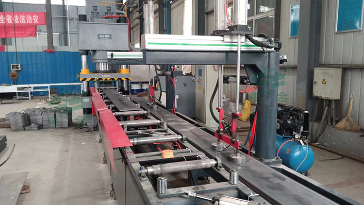 500噸錨桿托盤液壓機客戶現場 500噸錨桿托盤液壓機客戶現場